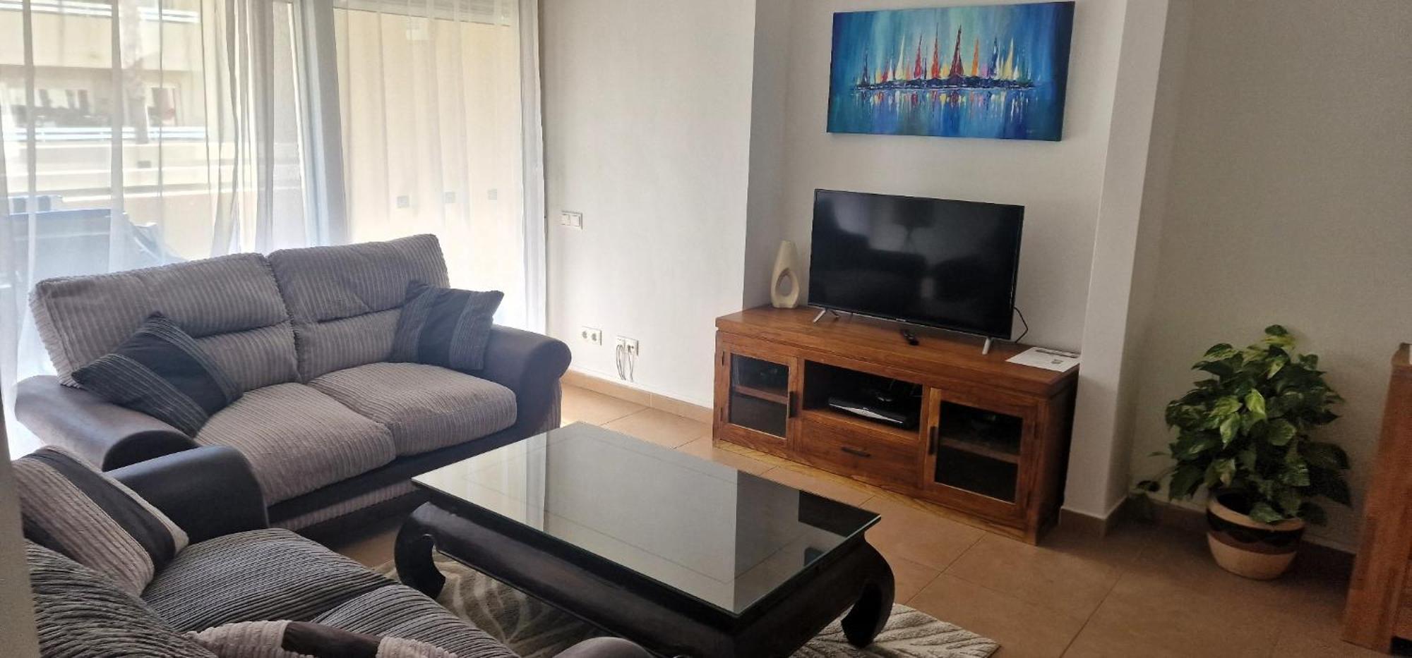 Immaculate 2-Bed Apartment In Pego Exterior foto